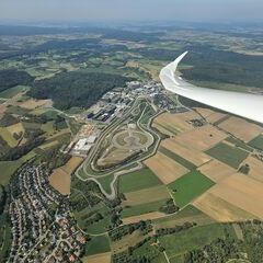 Flugwegposition um 11:50:36: Aufgenommen in der Nähe von Böblingen, Deutschland in 1011 Meter